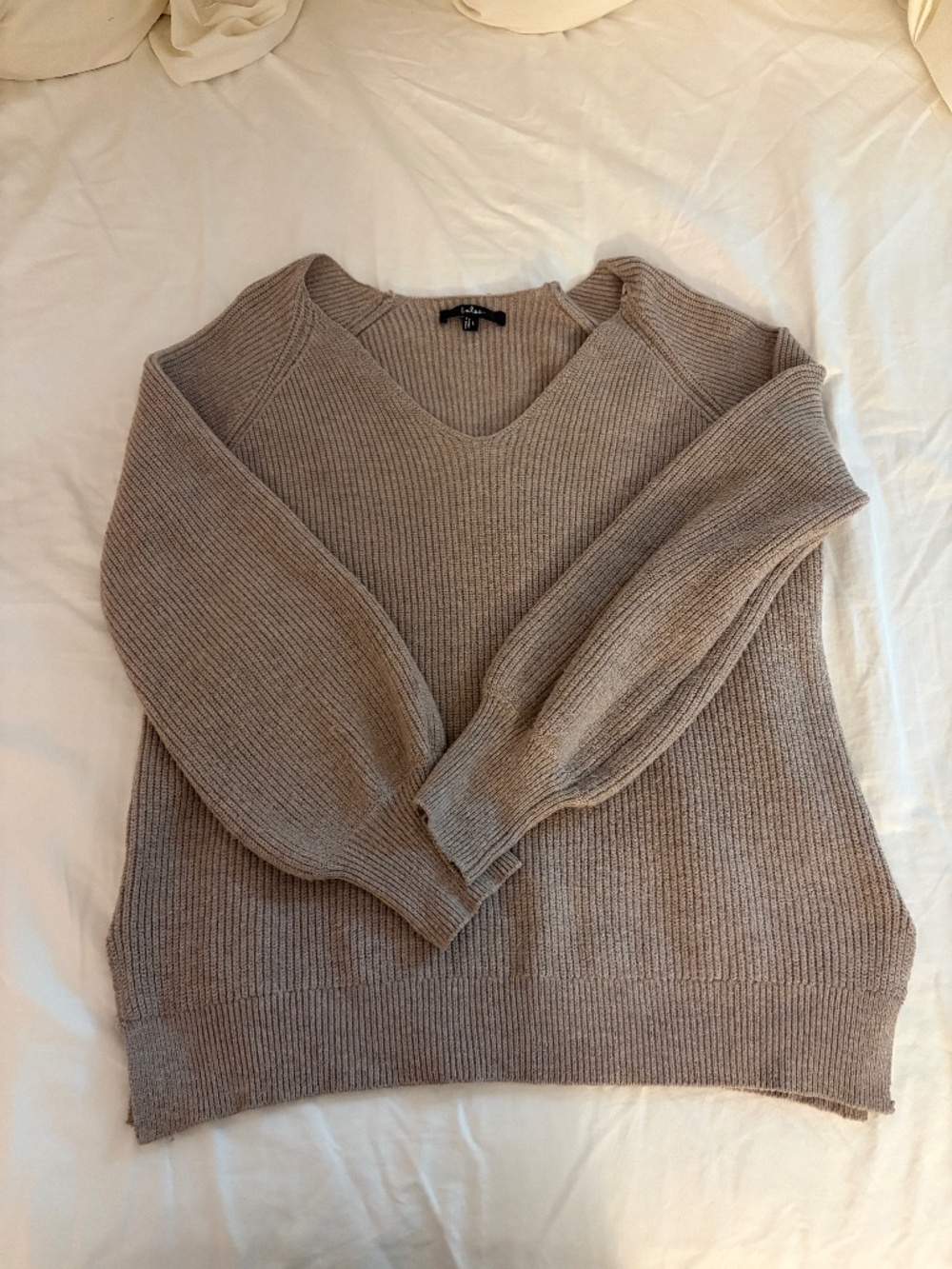 Lulus sweater. Size L